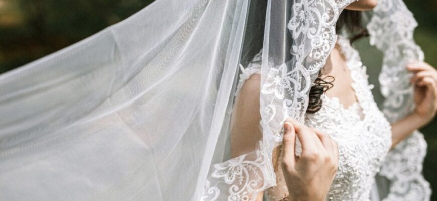 Салон ОКСАНА МУХА: Весільні сукні для кожної нареченої