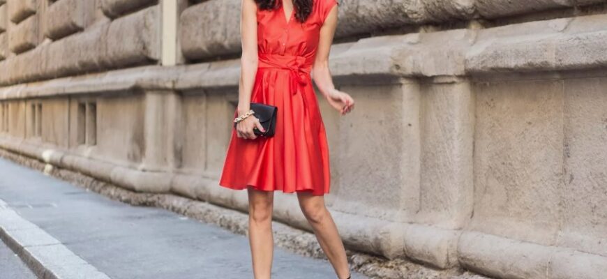 Як вдало поєднати червону сукню: поради для стильного образу