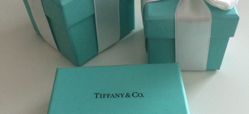 Створення кольору Тіффані: історія появи унікального відтінку