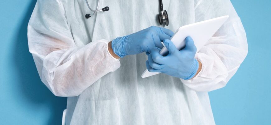 Уролог vs Проктолог: Основні Відмінності та Сфери Відповідальності