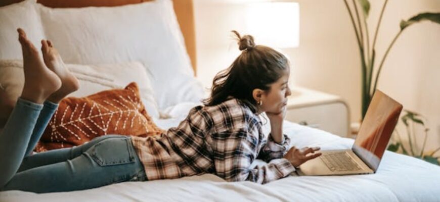 Відкрийте світ кіно з CaravanFilms: онлайн-кінотеатр без обмежень Відкрийте світ кіно з CaravanFilms: онлайн-кінотеатр без обмежень