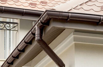 Оптимальний напрямок стоку води з даху: ефективні рішення для дому