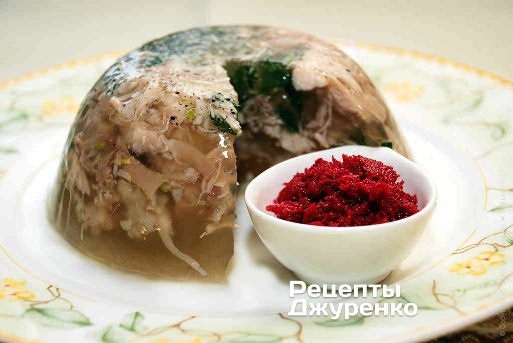 Класичний рецепт холодцю зі свинячих ніжок, гомілки та яловичини