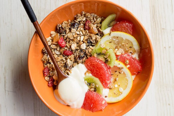 Як їсти гранолу: поради, рецепти та ідеї для смачних і корисних ...