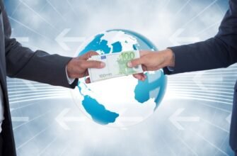 Як безпечно переказувати гроші в Україну та за кордон: що варто врахувати
